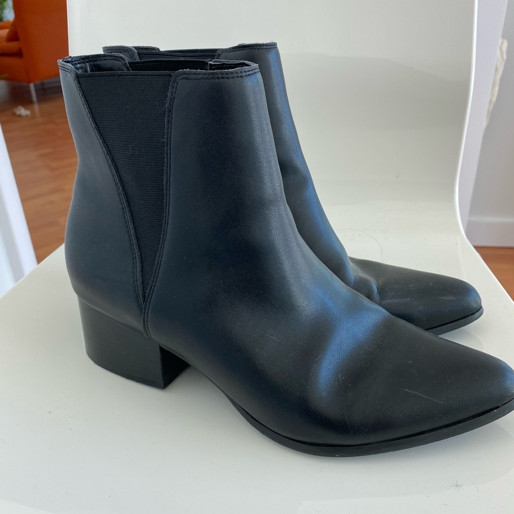 Black Boots